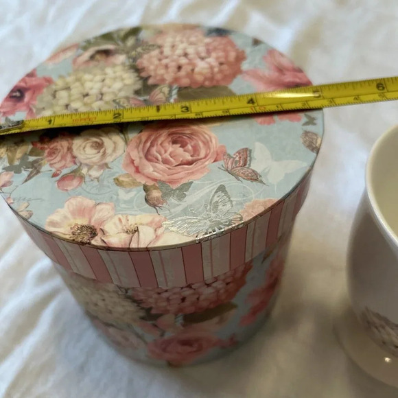 VTG ‎ Brivogue Victorian Style Fine Porcelain Tea Cup and Gift Box Hydrangea - Picture 9 of 11